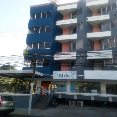 Apartahotel Jardines Metropolitanos ซานติอาโก เด ลอสกาบาเญโรส ภายนอก รูปภาพ